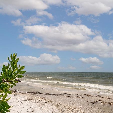 Updated Gulf Front Condo On The South End Of Fort Myers Beach! Condo Zewnętrze zdjęcie