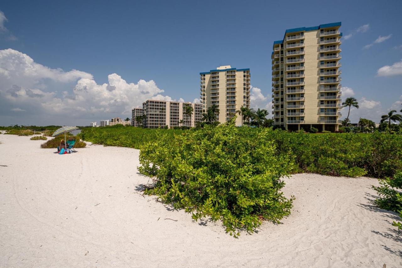 Updated Gulf Front Condo On The South End Of Fort Myers Beach! Condo Zewnętrze zdjęcie